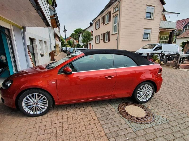Gebraucht VW Golf Cabriolet Cup 122 PS (89 kW) 2014 Rot Cabrio