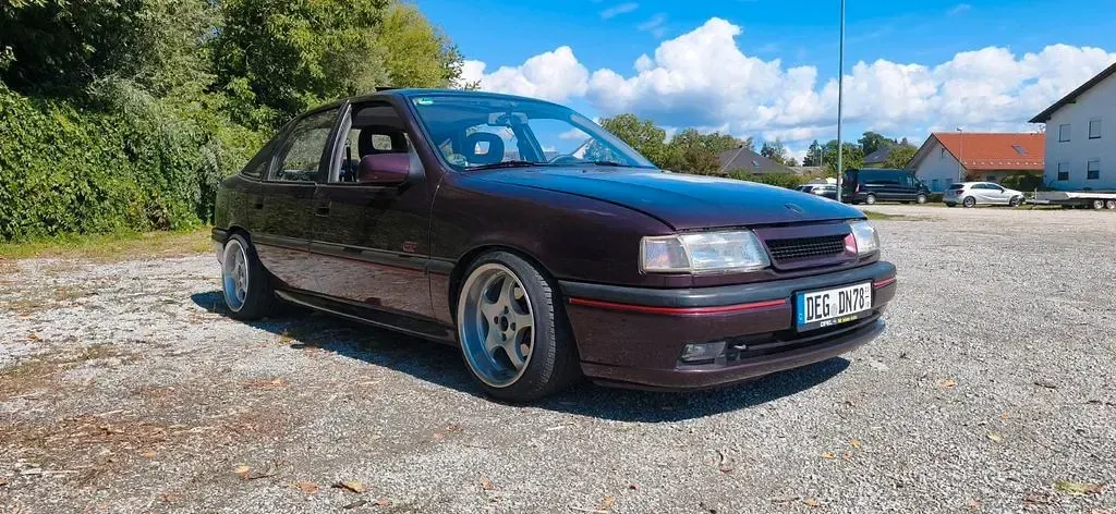 Gebraucht Opel Vectra 116 PS (85 kW) 1993 Rot Limousine