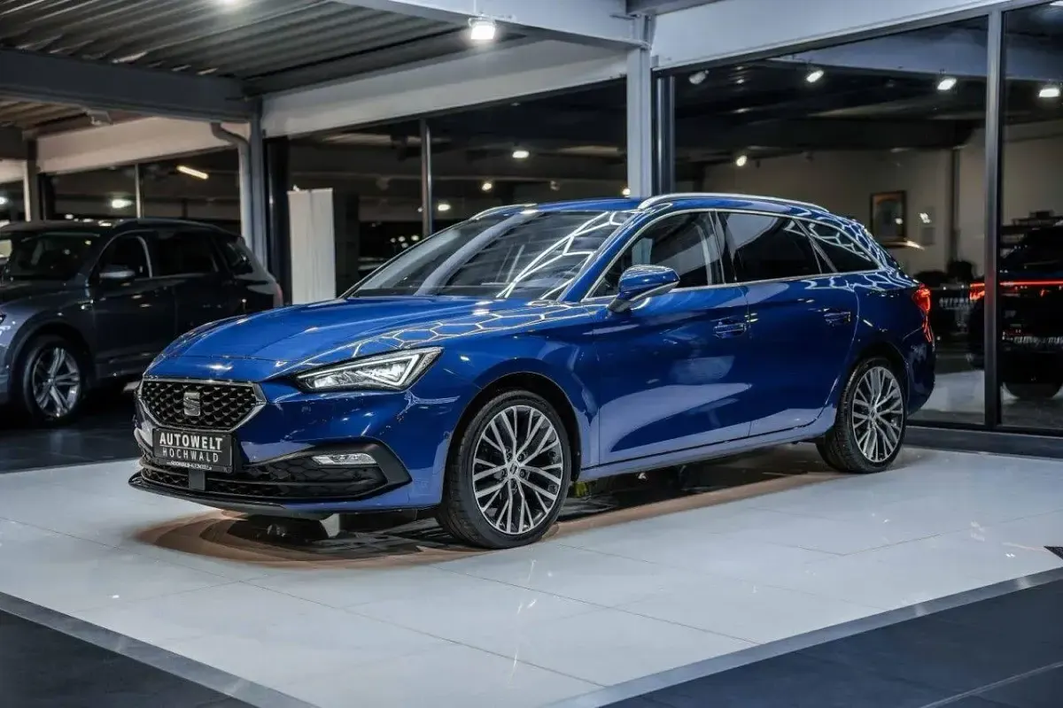 Gebraucht Seat Leon Beats 150 PS (110 kW) 2021 Blau Limousine