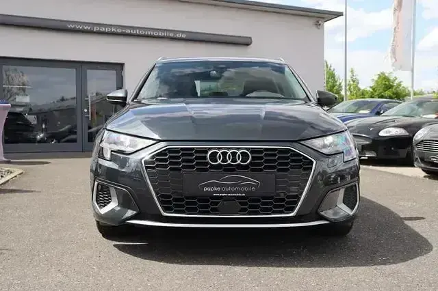 Używany Audi A3 Advanced Plus 150 KM (110 kW) 2020 Szary Sedan/Limuzyna