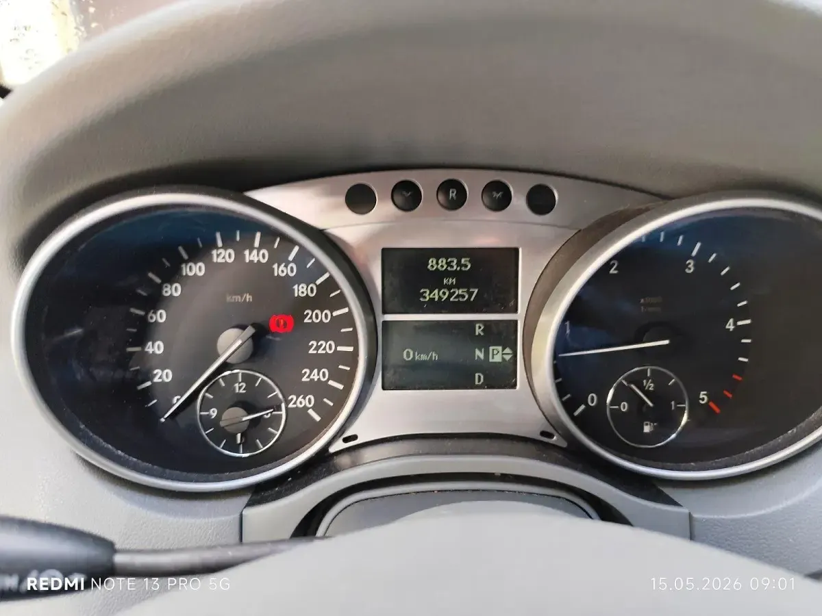 Gebraucht Mercedes ML320 224 PS (164 kW) 2006 Blau SUV