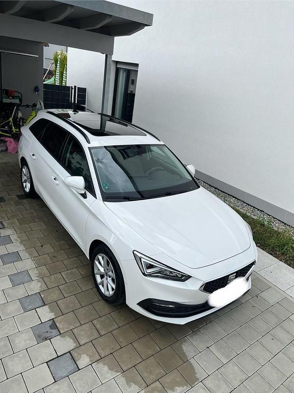 Weiß Gebraucht 2021 Seat Leon Style Kombi | 17.200 € (Fairer Preis) - Bild 1/4
