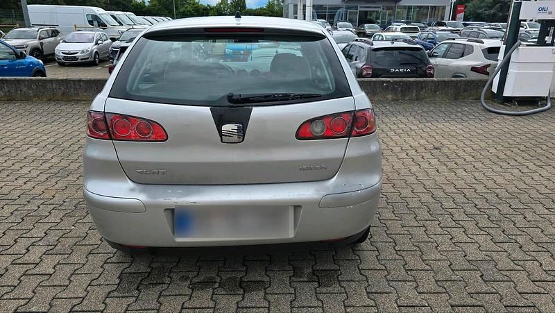 Gebraucht Seat Ibiza 75 PS (55 kW) 2004 Silber Kleinwagen