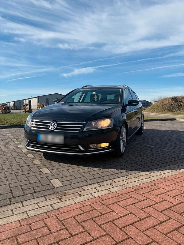 Gebraucht VW Passat 140 PS (102 kW) 2012 Schwarz Kombi