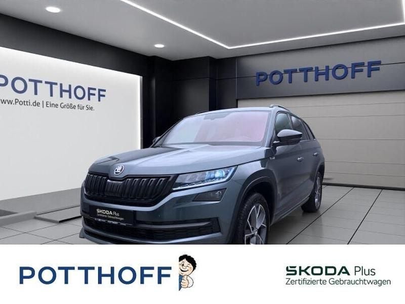 Grau Gebraucht 2021 Skoda Kodiaq SportLine SUV | 35.777 € (Etwas zu teuer) - Bild 1/4