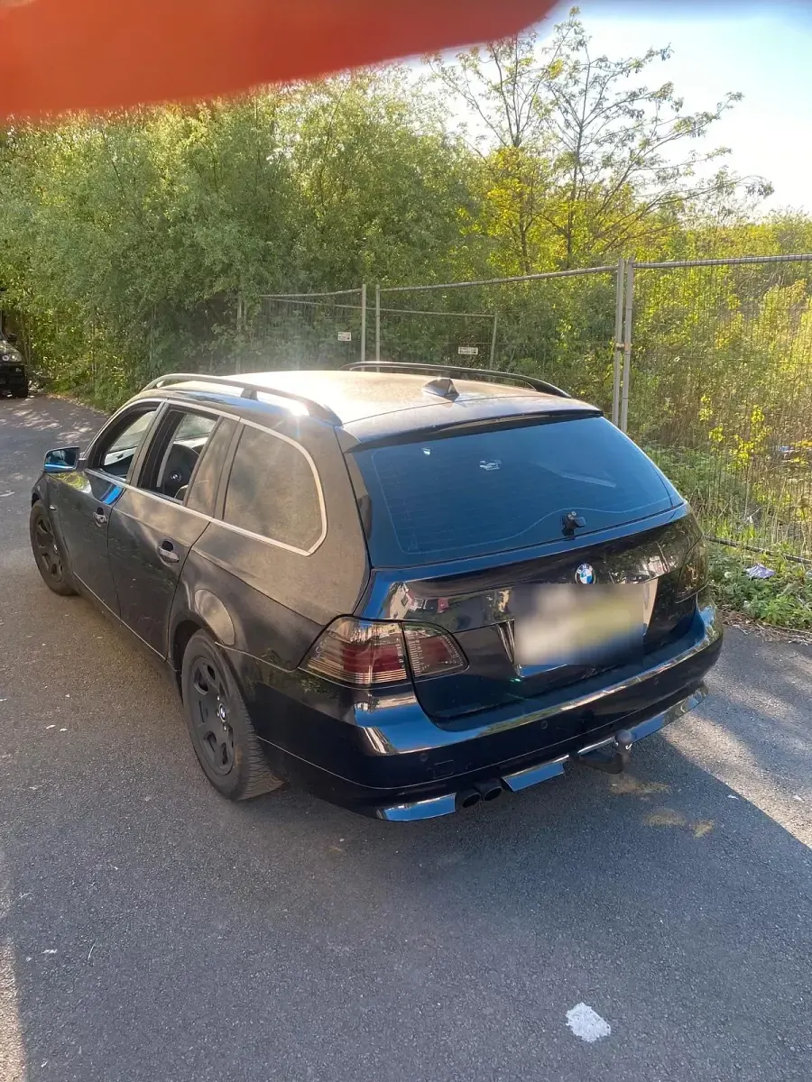 Second-hand BMW 525 200 CP (147 kW) 2006 Albastru Break