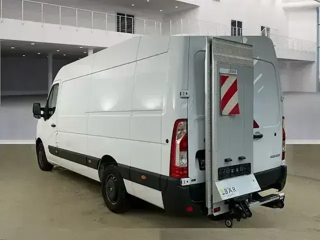 Gebraucht Renault Master 131 PS (96 kW) 2021 Weiß Van / Kleinbus