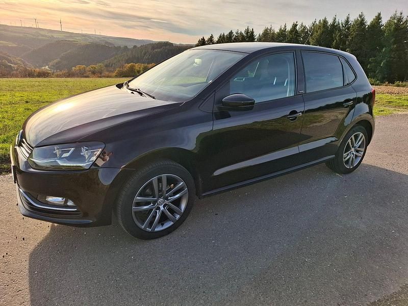 Schwarz Gebraucht 2016 VW Polo Allstar Kleinwagen | 7.499 € (Fairer Preis) - Bild 1/4