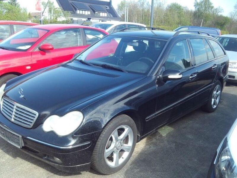 Schwarz Gebraucht 2004 Mercedes C180 Kombi | 2.480 € (Fairer Preis) - Bild 1/4