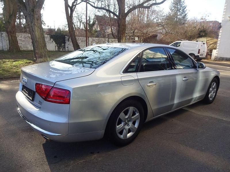 Gebraucht Audi A8 250 PS (183 kW) 2012 Silber Limousine
