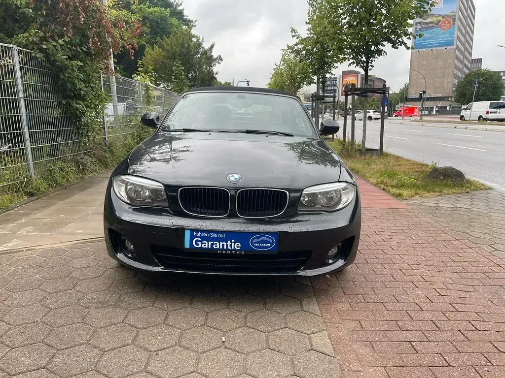 Gebraucht BMW 118 Cabriolet Advantage 143 PS (105 kW) 2012 Schwarz Cabrio