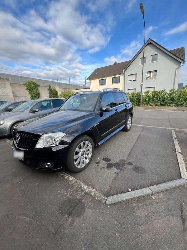 Gebraucht Mercedes GLK320 224 PS (164 kW) 2009 Schwarz SUV