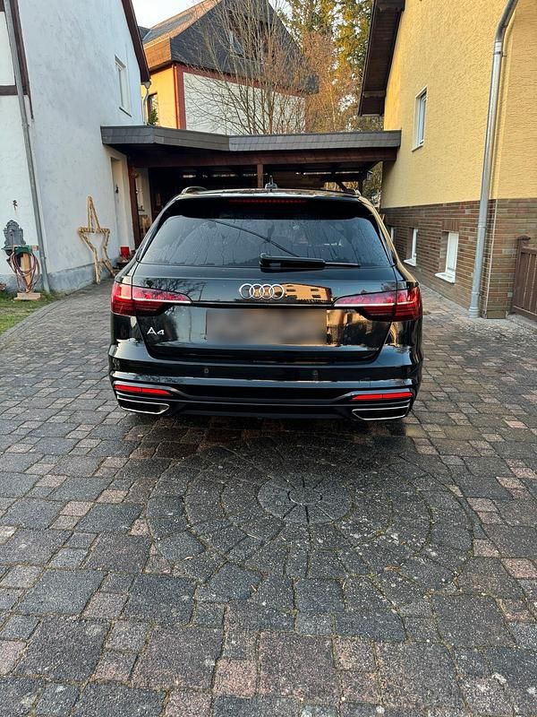 Gebraucht Audi A4 S-Line 190 PS (139 kW) 2020 Schwarz Kombi