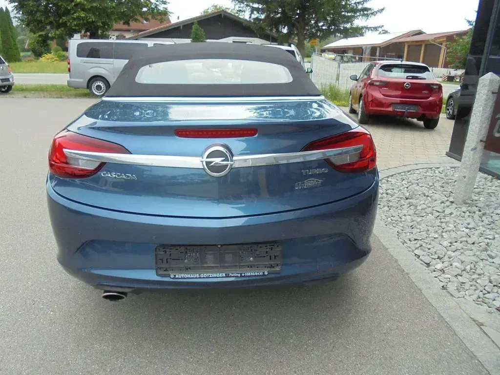 Gebraucht Opel Cascada Innovation 170 PS (125 kW) 2015 Azur blau (m2) Cabrio