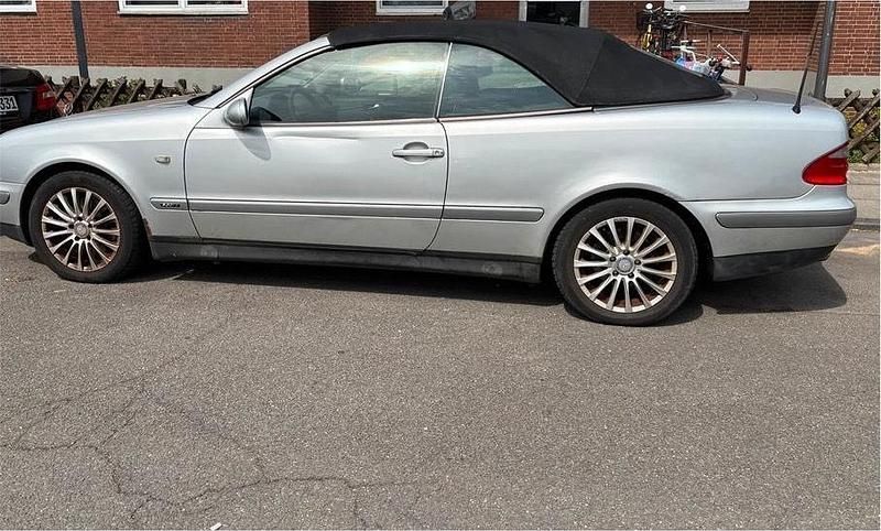 Grau Gebraucht 1999 Mercedes CLK230 Cabrio | 2.100 € (Guter Preis) - Bild 1/4
