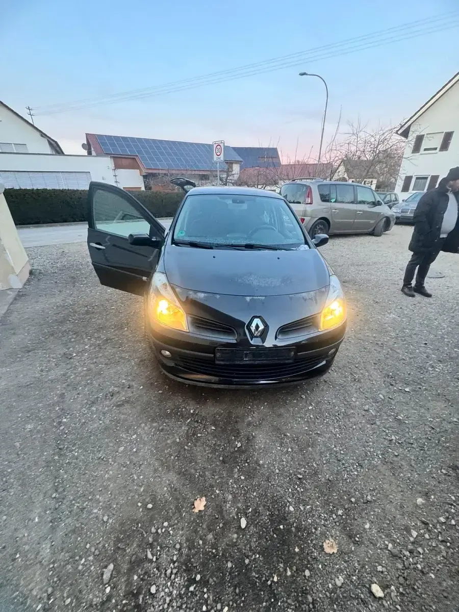 Gebraucht Renault Clio III 88 PS (64 kW) 2006 Schwarz Kleinwagen