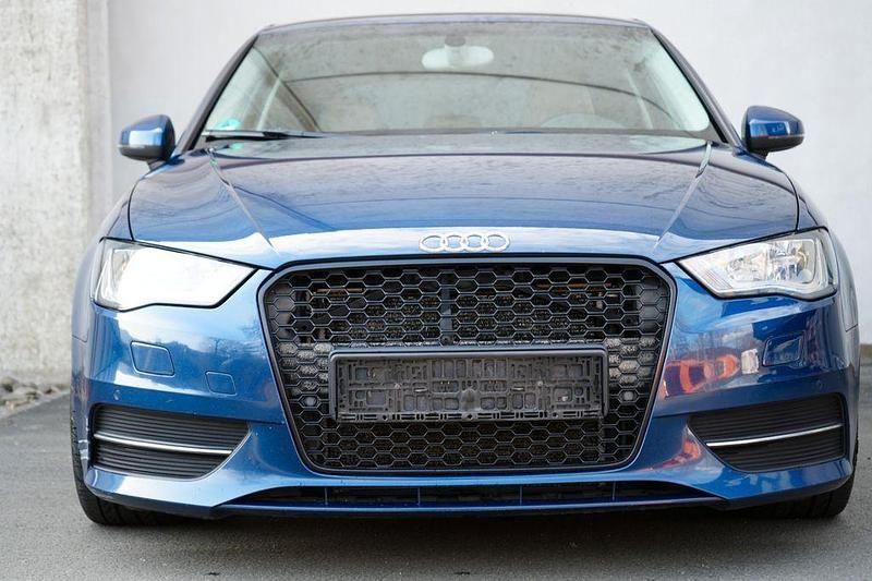 Gebraucht Audi A3 Attraction 150 PS (110 kW) 2013 Blau Limousine