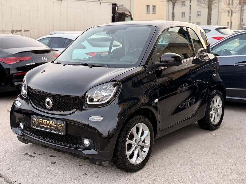 Schwarz Gebraucht 2016 Smart ForTwo Coupé Kleinwagen | 6.999 € (Fairer Preis) - Bild 1/4