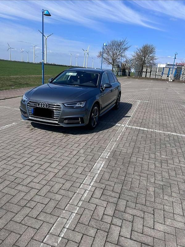 Gebraucht Audi A4 190 PS (139 kW) 2016 Grau Kombi