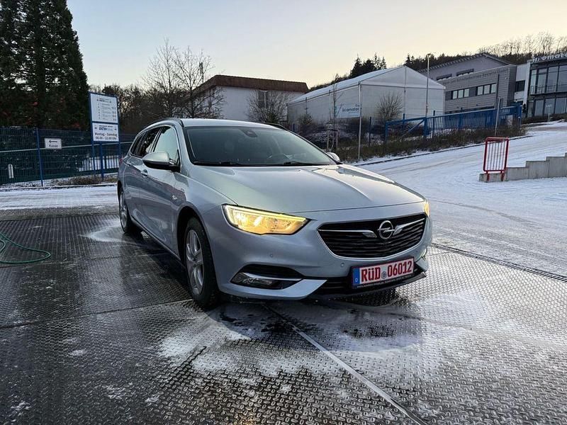 Grau Gebraucht 2018 Opel Insignia Sport Kombi | 12.990 € (Teuer) - Bild 1/4