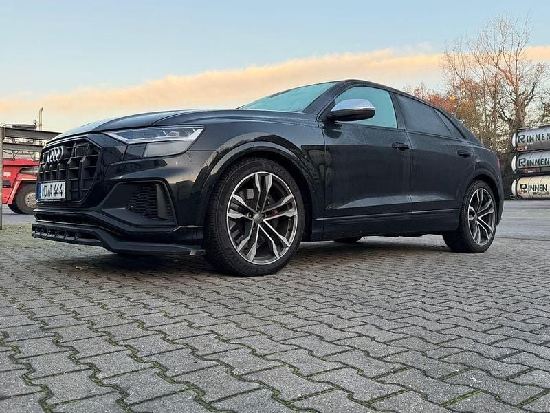 Schwarz Gebraucht 2020 Audi SQ8 Ambiente SUV | 72.000 € (Superpreis) - Bild 1/4