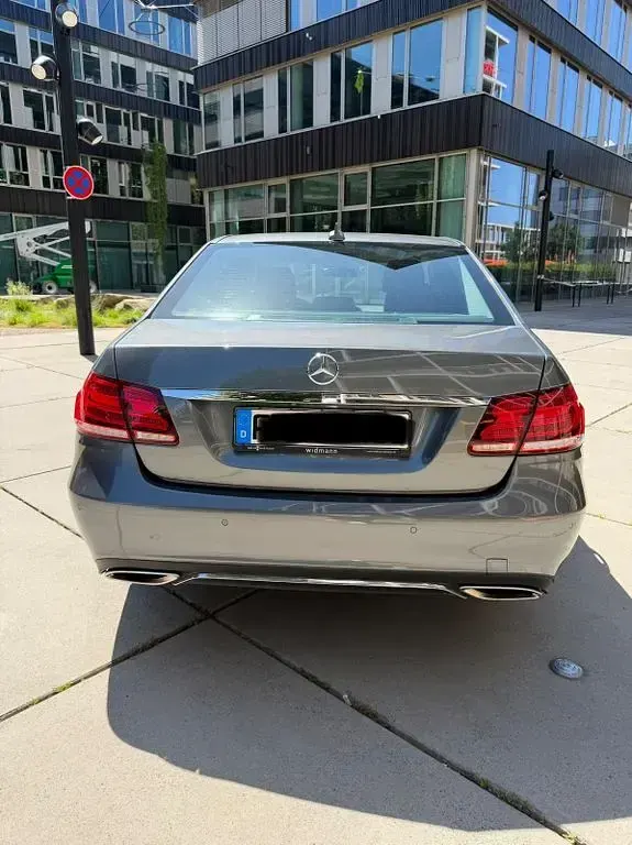 Gebraucht Mercedes E350 258 PS (189 kW) 2016 Silber Limousine