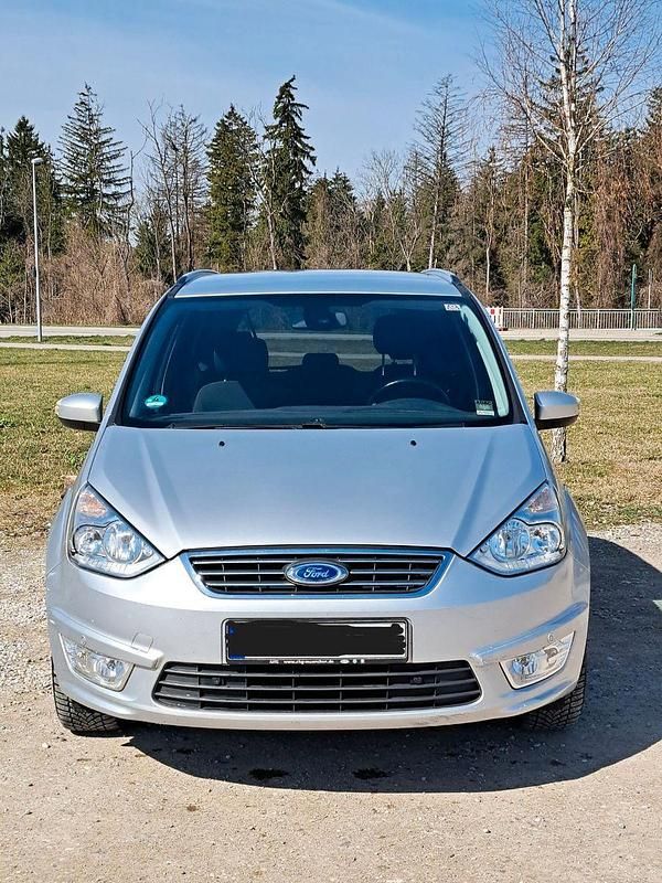 Gebraucht Ford Galaxy Trend 145 PS (106 kW) 2010 Silber Van / Kleinbus