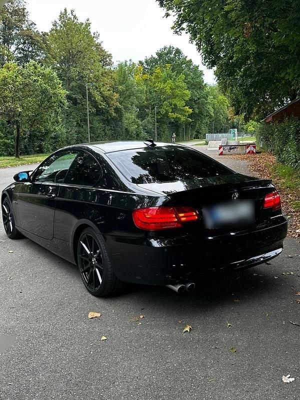 Gebraucht BMW 330 272 PS (200 kW) 2007 Schwarz Coupé
