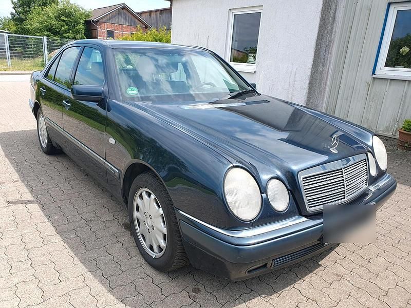 Gebraucht Mercedes E430 279 PS (205 kW) 1997 Limousine