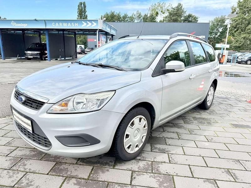 Silber Gebraucht 2009 Ford Focus Kombi | 2.999 € (Guter Preis) - Bild 1/4