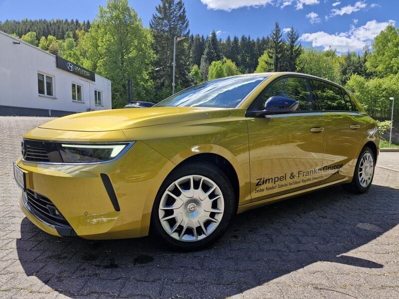 Gelb Gebraucht 2023 Opel Astra Limousine | 19.990 € (Fairer Preis) - Bild 1/4