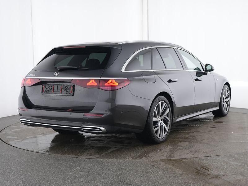 Gebraucht Mercedes E300 Advanced 313 PS (230 kW) 2025 Grau Limousine