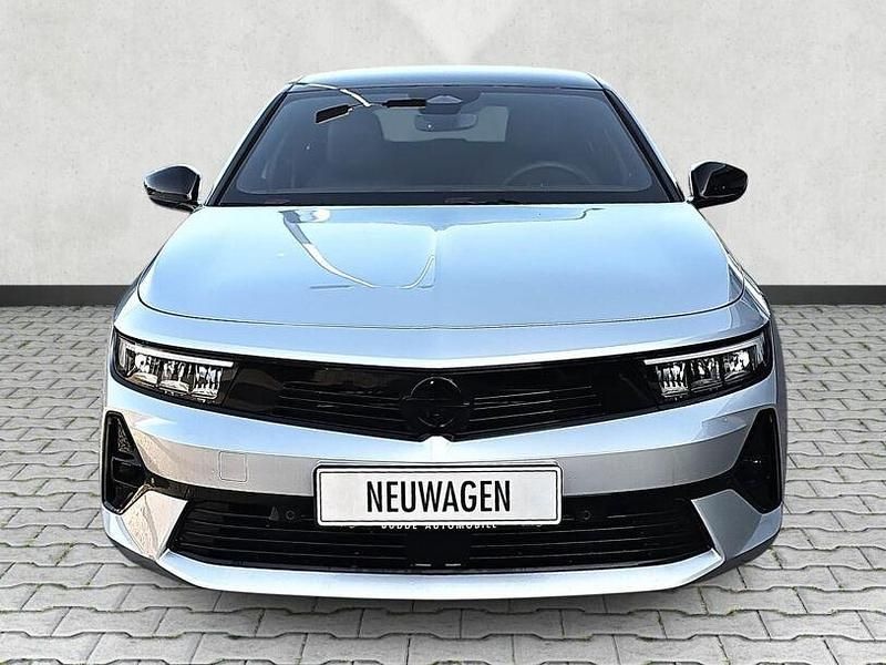 Neu Opel Astra 131 PS (96 kW) 2025 Kristallsilber metallic Kombi