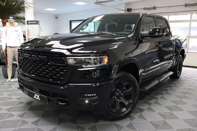 Second-hand Dodge Ram 420 CP (308 kW) 2024 Negru Pickup