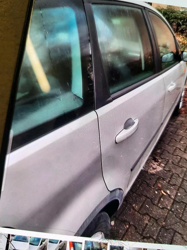 Gebraucht Ford C-MAX 105 PS (77 kW) 2006 Grau Van / Kleinbus