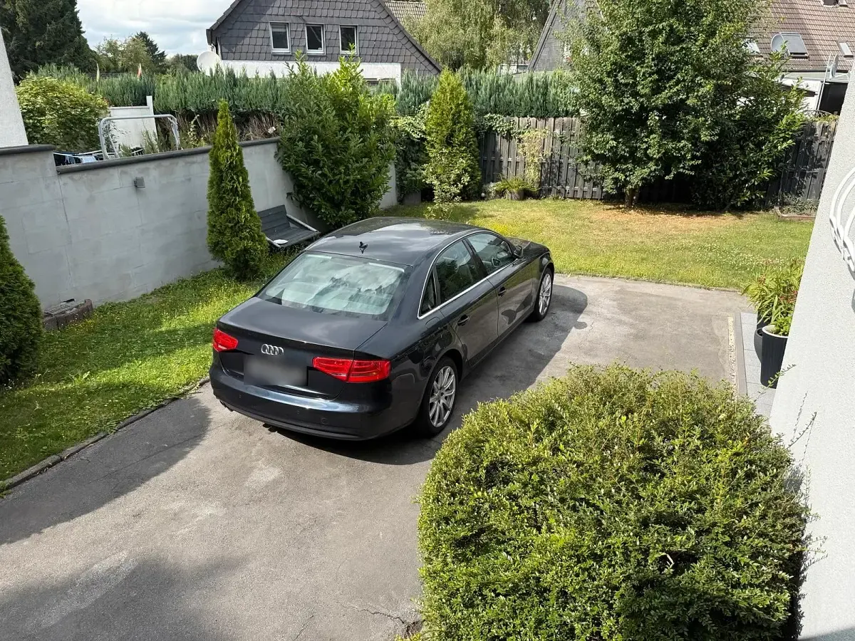 Gebraucht Audi A4 170 PS (125 kW) 2014 Blau Limousine