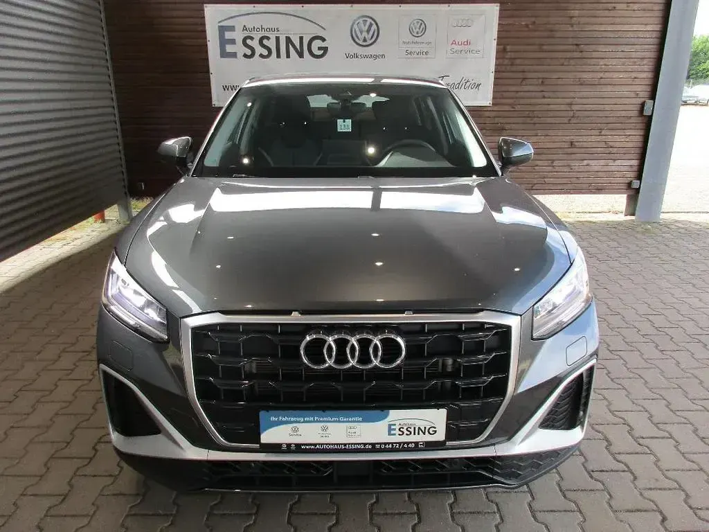 Gebraucht Audi Q2 S-Line 150 PS (110 kW) 2025 Grau SUV