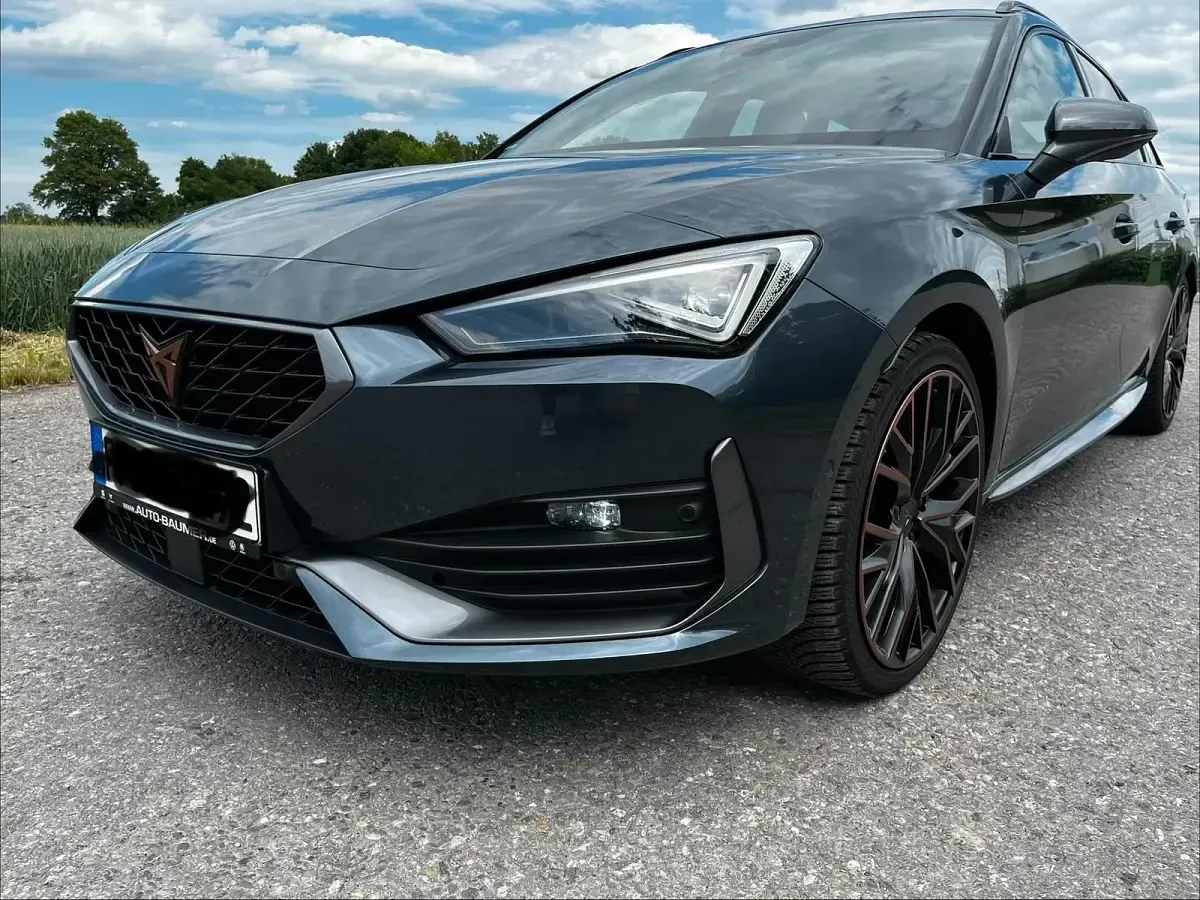Gebraucht Cupra Leon VZ 245 PS (180 kW) 2023 Blau Kombi