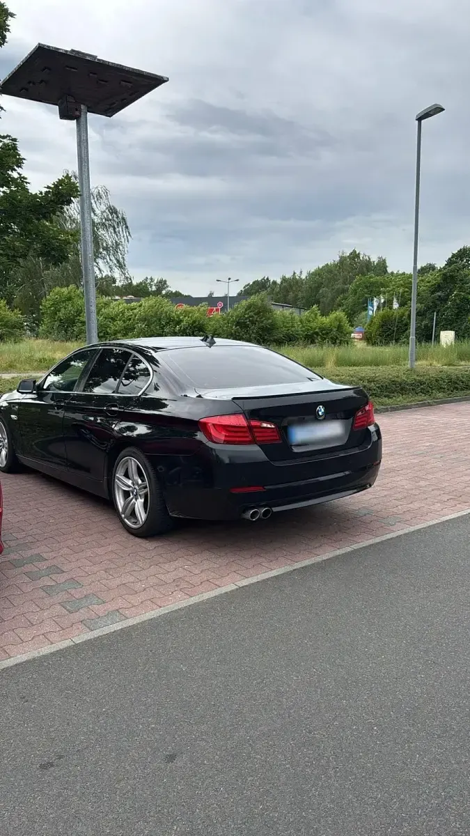 Gebraucht BMW 525 204 PS (150 kW) 2010 Schwarz Limousine