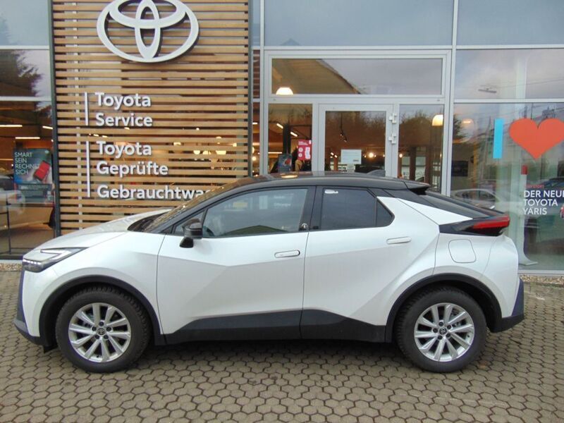 Gebraucht Toyota C-HR Team 197 PS (144 kW) 2024 Weiß SUV