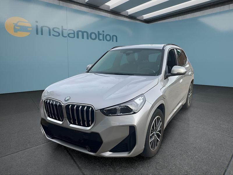 Silber Gebraucht 2024 BMW X1 SUV | 44.749 € (Etwas zu teuer) - Bild 1/4