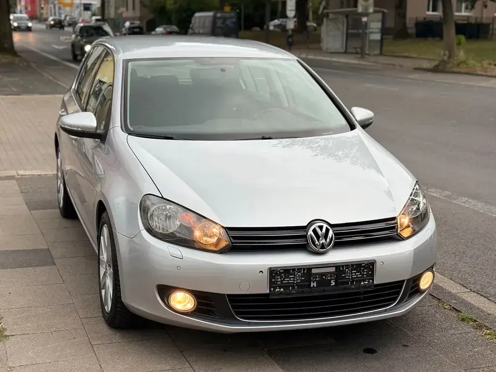 Gebraucht VW Golf VI Highline 160 PS (117 kW) 2009 Silber Kleinwagen