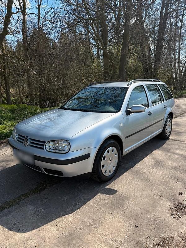 Gebraucht VW Golf IV 101 PS (74 kW) 2004 Silber Kombi