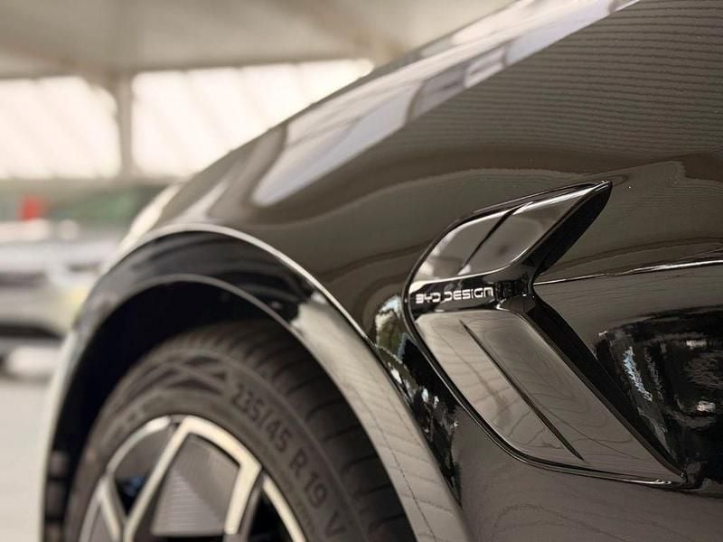 Neu BYD Seal Design 230 kW (313 PS) 2025 Schwarz Limousine