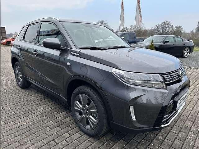 Neu Suzuki Vitara Comfort 110 PS (80 kW) 2026 Grau metallic SUV