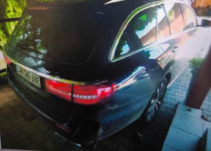 Gebraucht Mercedes E300 306 PS (225 kW) 2019 Blau Limousine