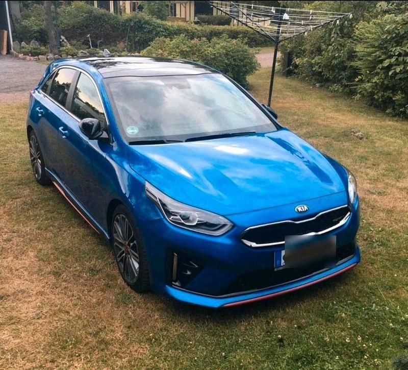 Blau Gebraucht 2020 Kia Ceed GT Limousine | 17.000 € (Guter Preis) - Bild 1/4