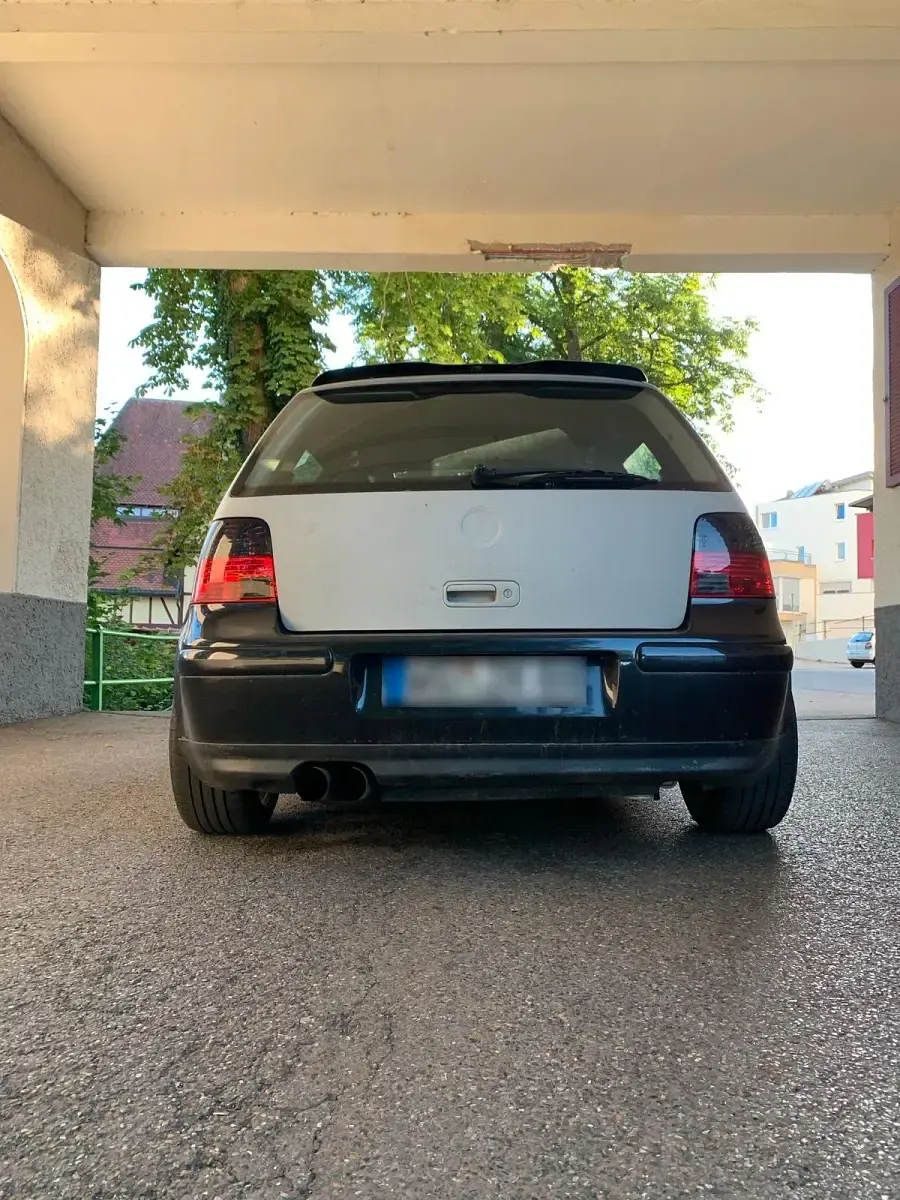Gebraucht VW Golf GTI 150 PS (110 kW) 1999 Schwarz Coupé