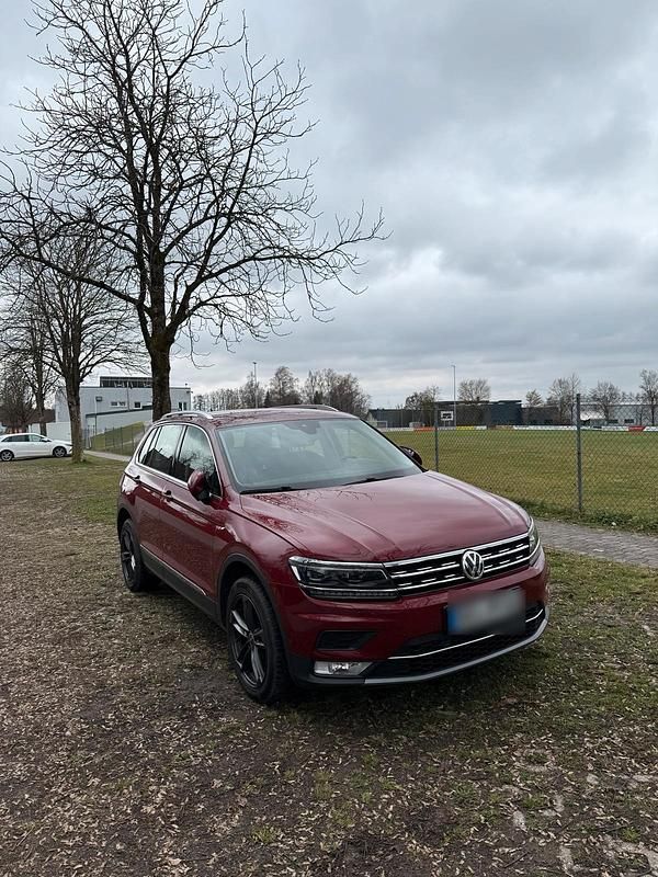 Gebraucht VW Tiguan Highline 239 PS (175 kW) 2017 Rot SUV