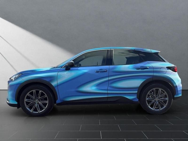 Gebraucht Lexus LBX 136 PS (100 kW) 2024 Blau SUV